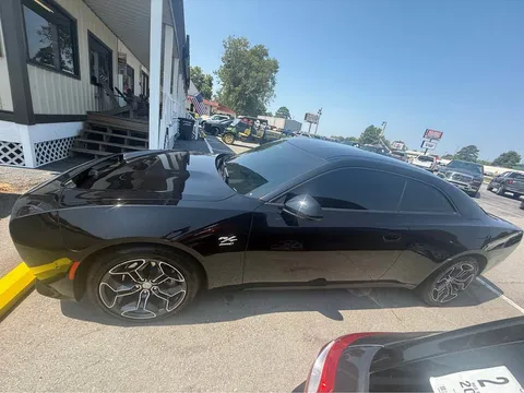 2025 Dodge Charger 8th Gen - Image 2 of 17