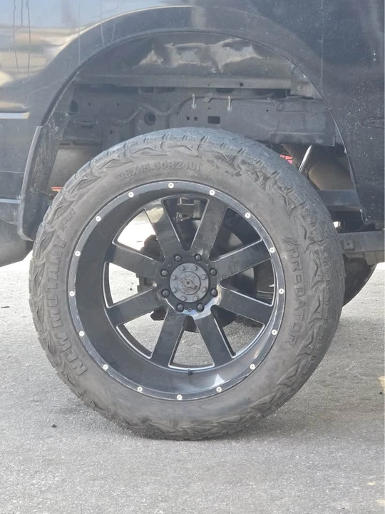 2025 Ram 2500 - Image 3 of 5