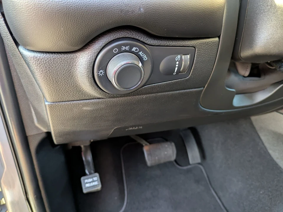 2025 Dodge Durango 3rd Gen - Image 17 of 21