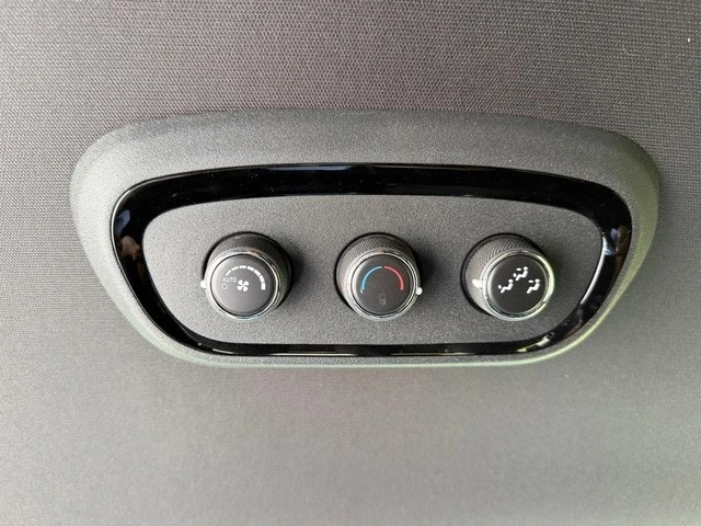 2025 Dodge Durango 3rd Gen - Image 16 of 31