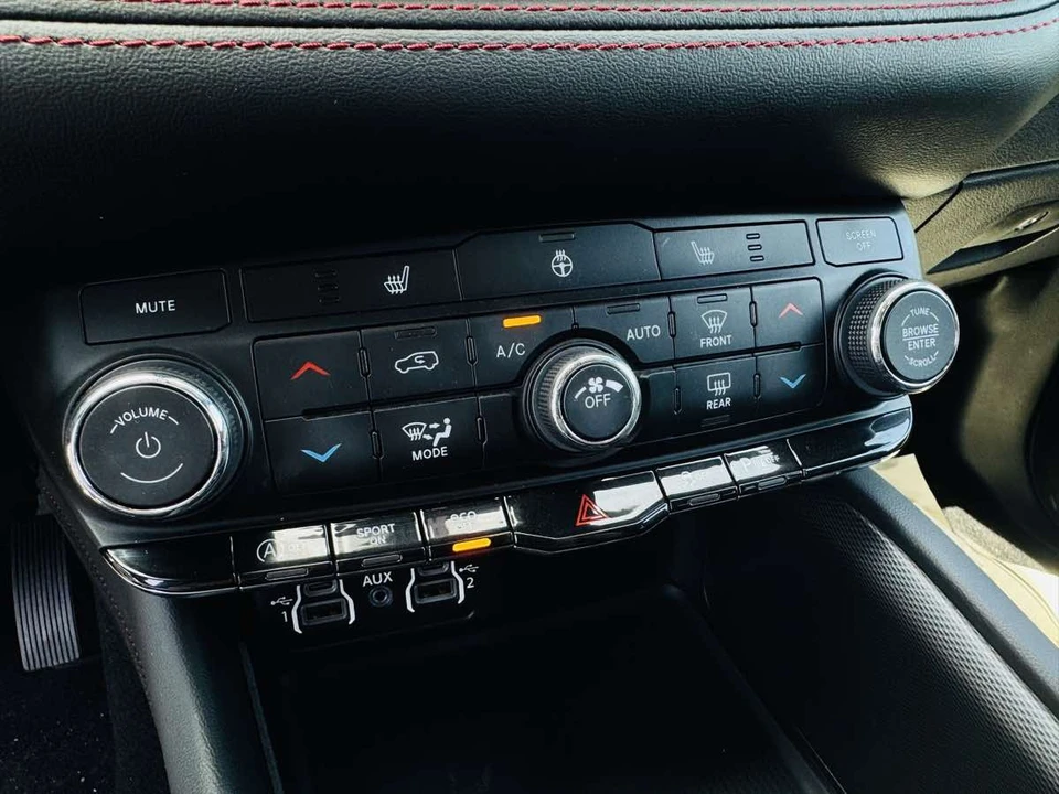 2025 Dodge Durango 3rd Gen - Image 23 of 24