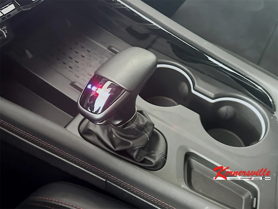 2025 Dodge Durango 3rd Gen - Image 16 of 21