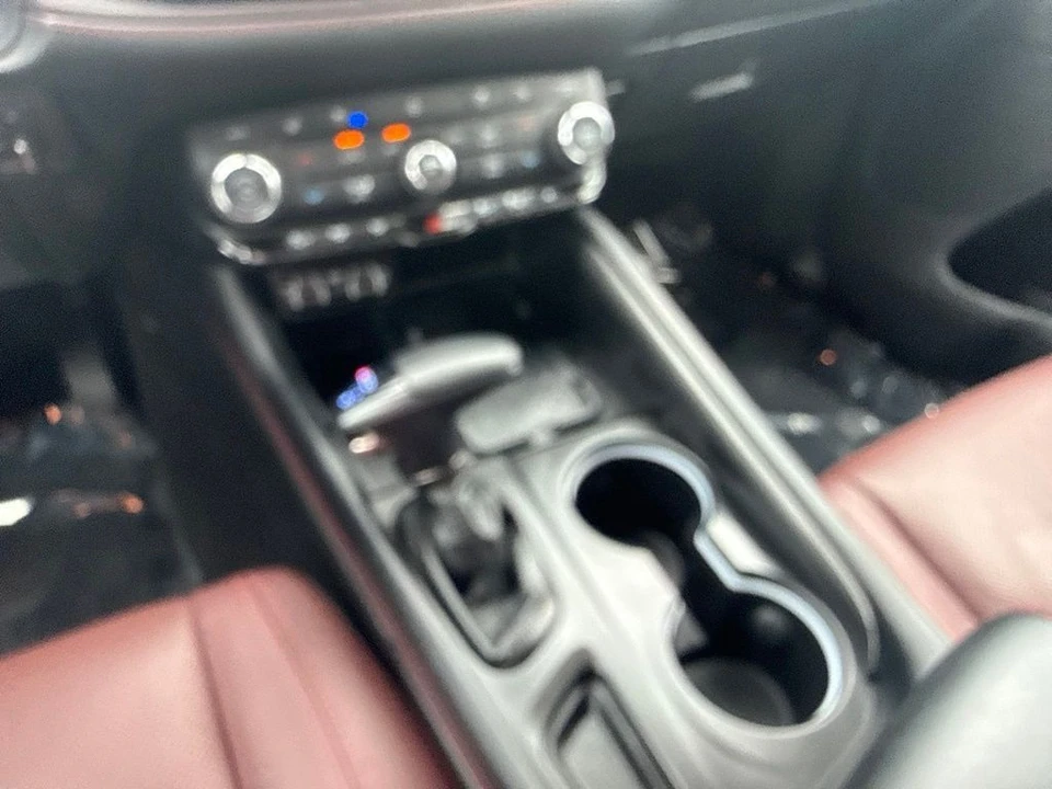 2025 Dodge Durango 3rd Gen - Image 15 of 31
