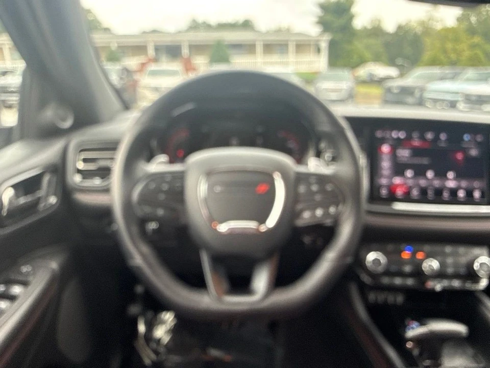 2025 Dodge Durango 3rd Gen - Image 14 of 31