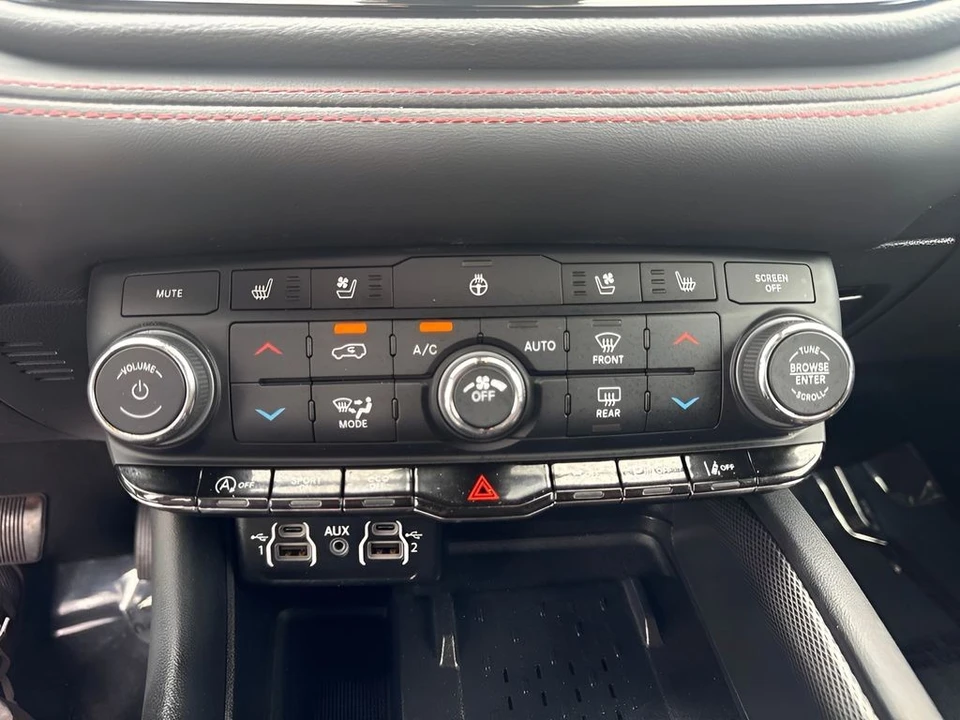 2025 Dodge Durango 3rd Gen - Image 17 of 31