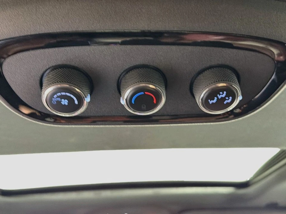 2025 Dodge Durango 3rd Gen - Image 28 of 31