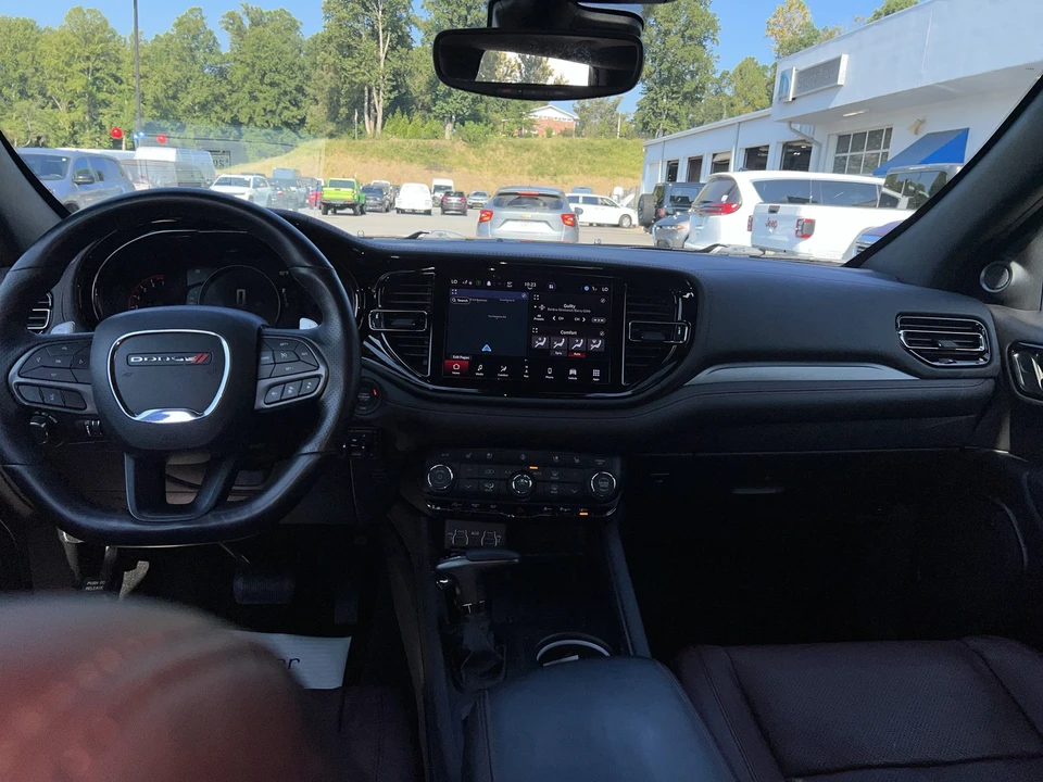 2025 Dodge Durango 3rd Gen - Image 16 of 31