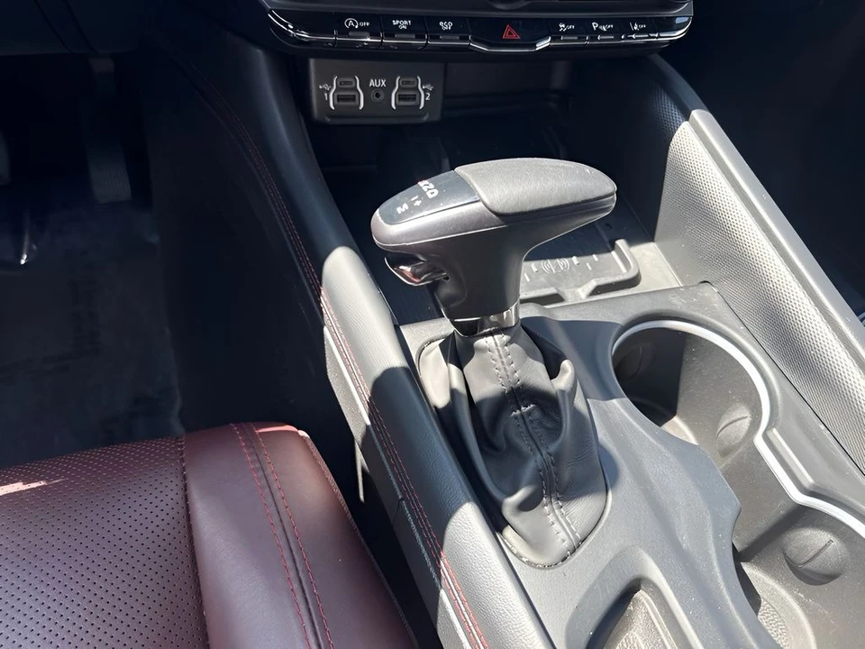 2025 Dodge Durango 3rd Gen - Image 14 of 31