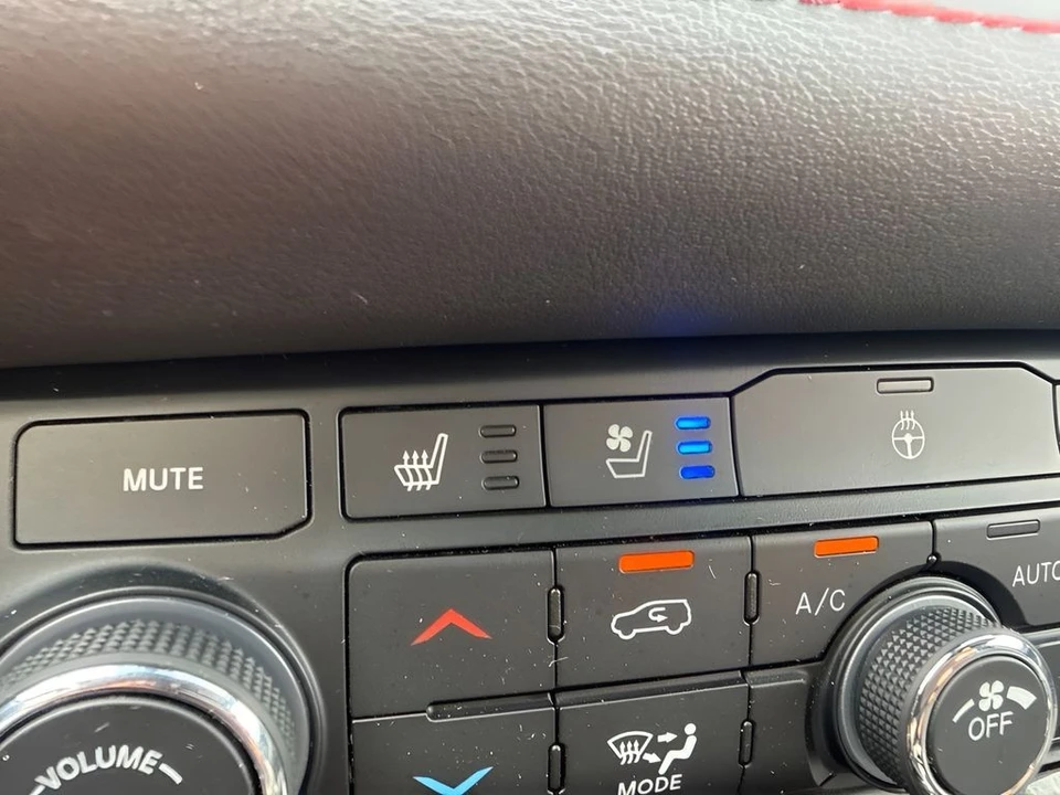 2025 Dodge Durango 3rd Gen - Image 20 of 31