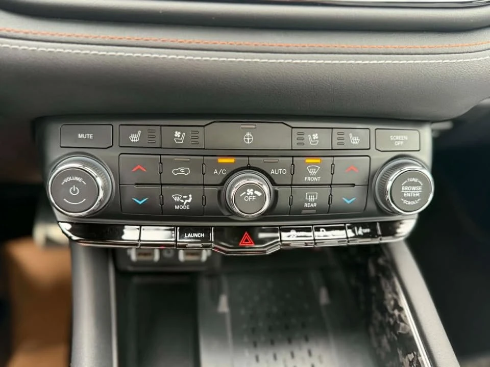 2025 Dodge Durango SRT Hellcat 3rd Gen - Image 19 of 20