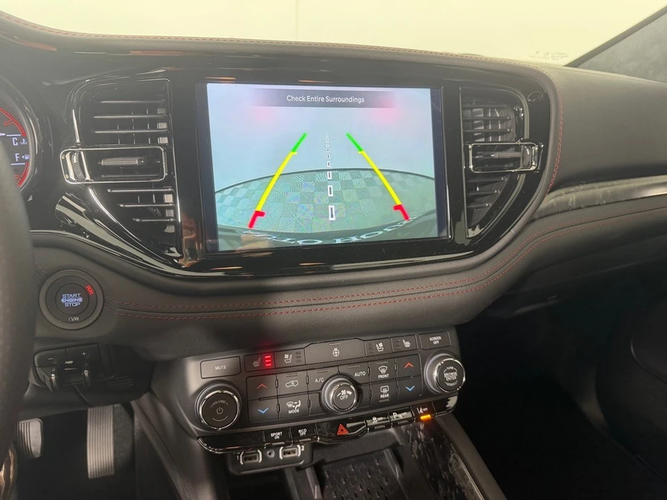 2025 Dodge Durango 3rd Gen - Image 19 of 30