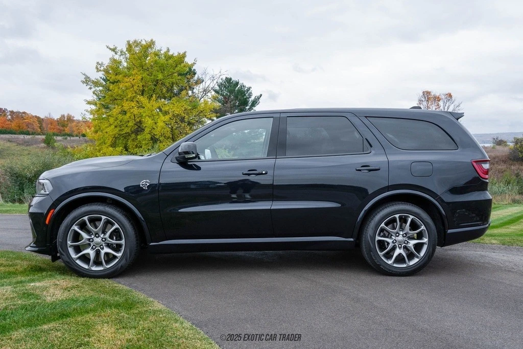 2025 Dodge Durango SRT Hellcat 3rd Gen - Image 3 of 12