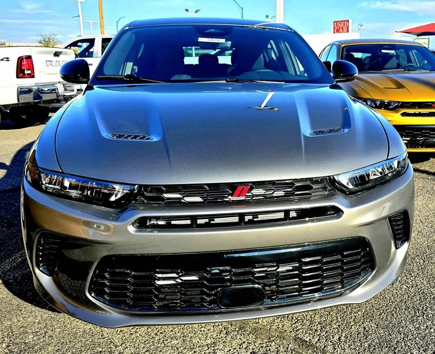 2025 Dodge Hornet - Image 5 of 12