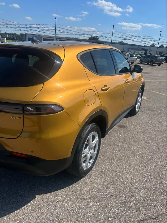 2025 Dodge Hornet - Image 5 of 17