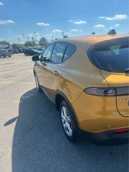 2025 Dodge Hornet - Image 3 of 17