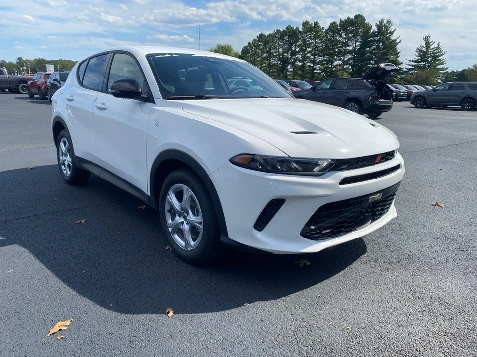 2025 Dodge Hornet - Image 3 of 12