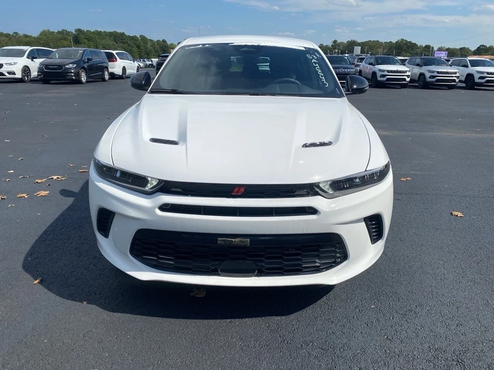 2025 Dodge Hornet - Image 2 of 12