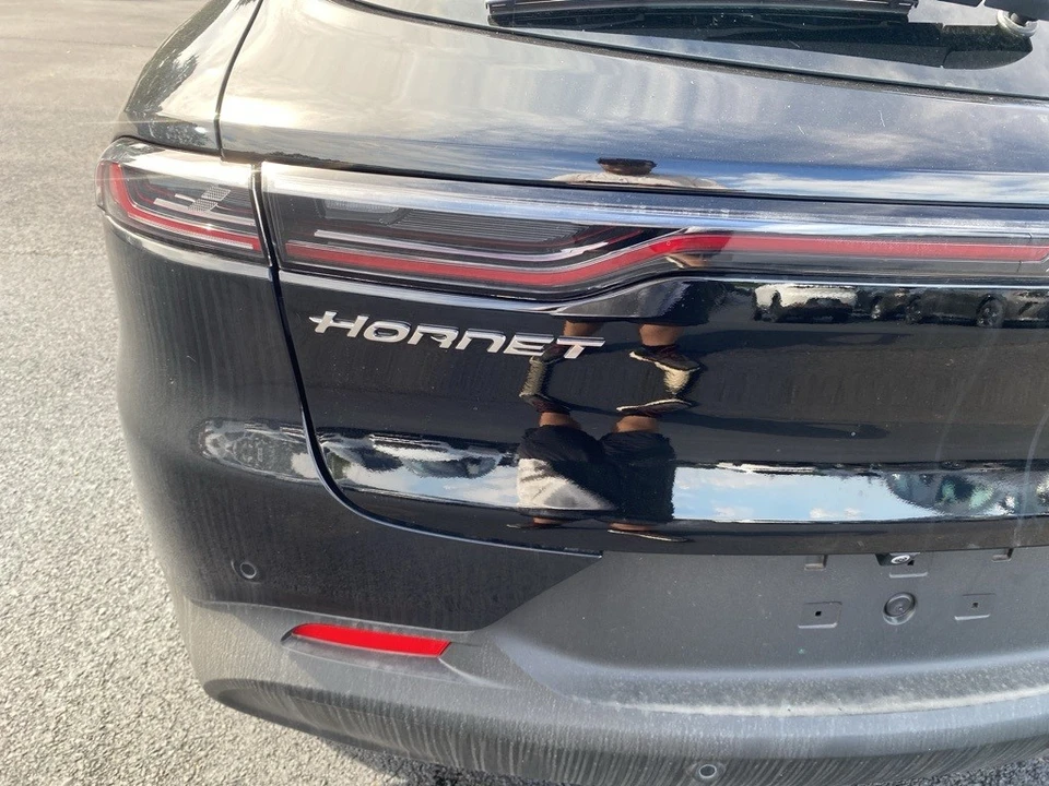 2025 Dodge Hornet - Image 11 of 12