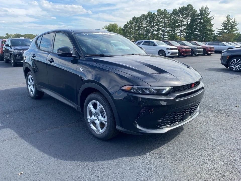 2025 Dodge Hornet - Image 3 of 12