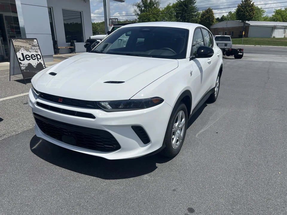 2025 Dodge Hornet - Image 6 of 21