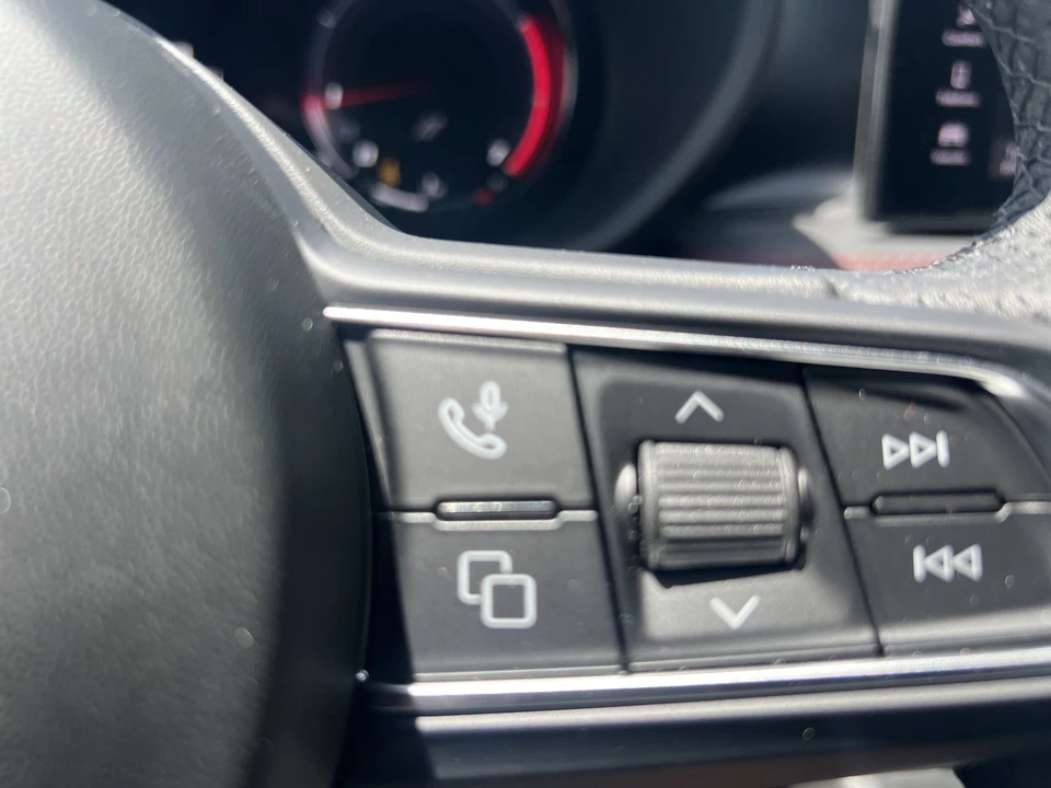 2025 Dodge Hornet - Image 16 of 21