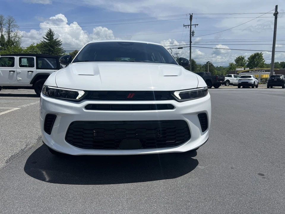 2025 Dodge Hornet - Image 5 of 21