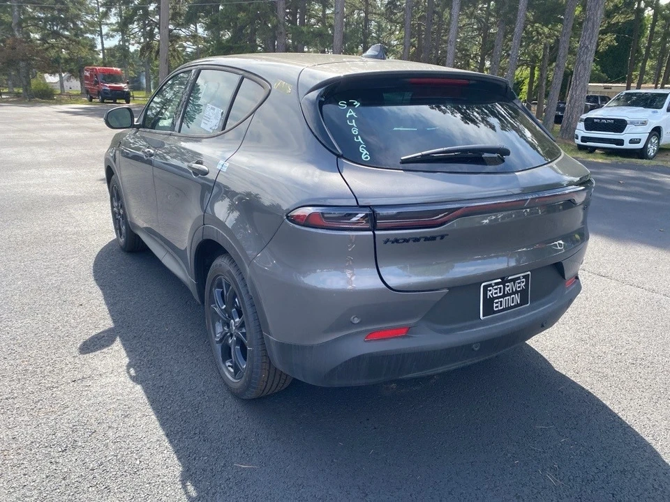2025 Dodge Hornet - Image 7 of 12