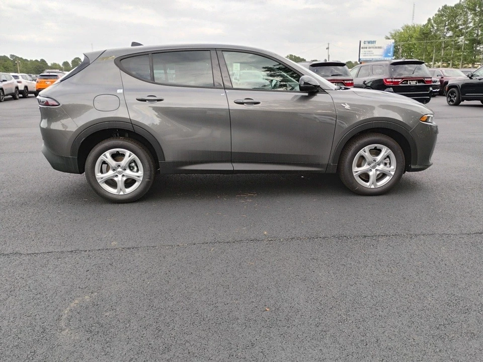 2025 Dodge Hornet - Image 4 of 12