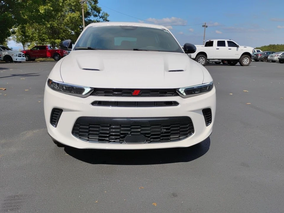 2025 Dodge Hornet - Image 2 of 12