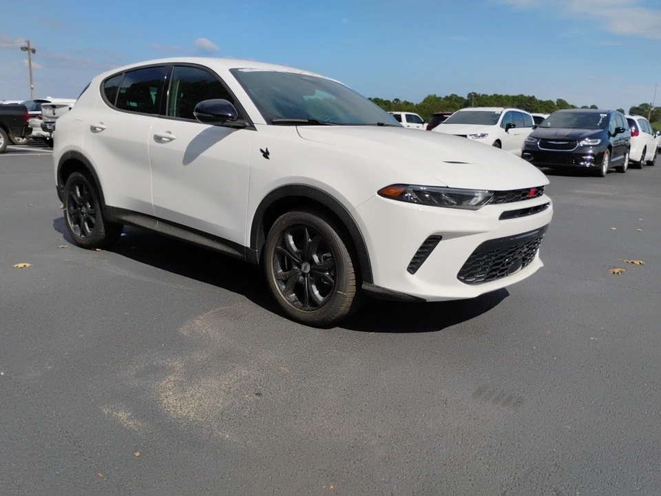 2025 Dodge Hornet - Image 3 of 12