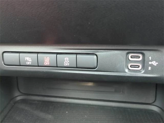 2025 Dodge Challenger - Image 8 of 8
