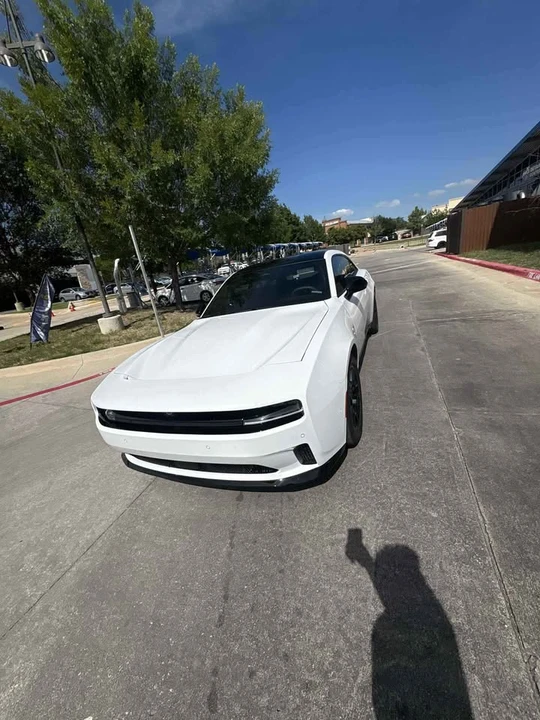 2025 Dodge Charger 8th Gen - Image 4 of 6