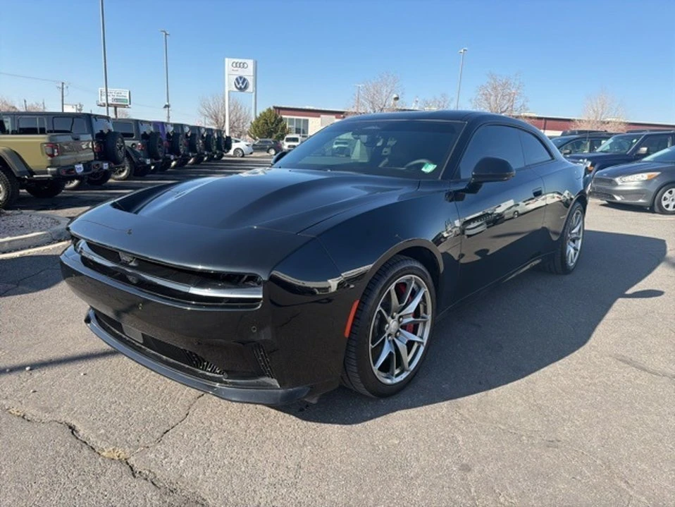 2025 Dodge Charger 8th Gen - Image 5 of 18