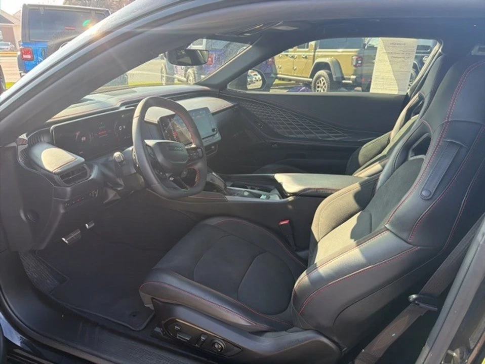 2025 Dodge Charger 8th Gen - Image 13 of 18
