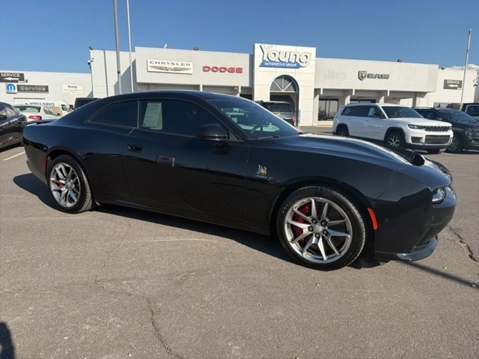 2025 Dodge Charger 8th Gen - Image 10 of 18