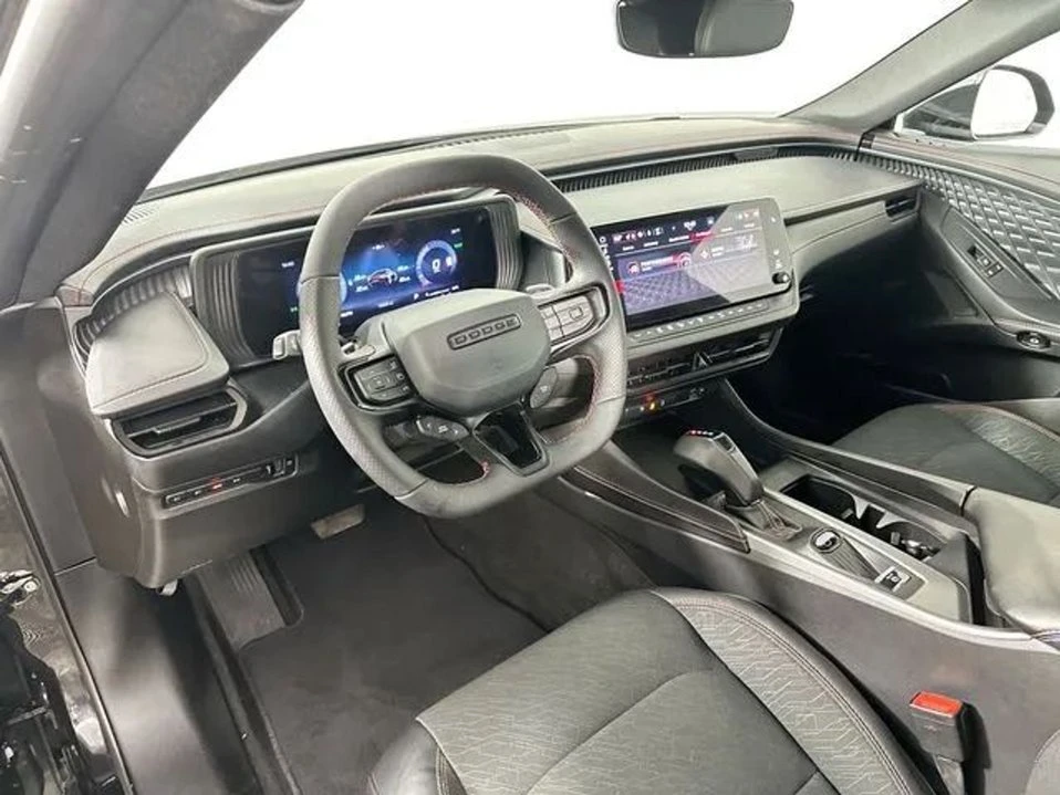 2025 Dodge Charger 8th Gen - Image 4 of 20