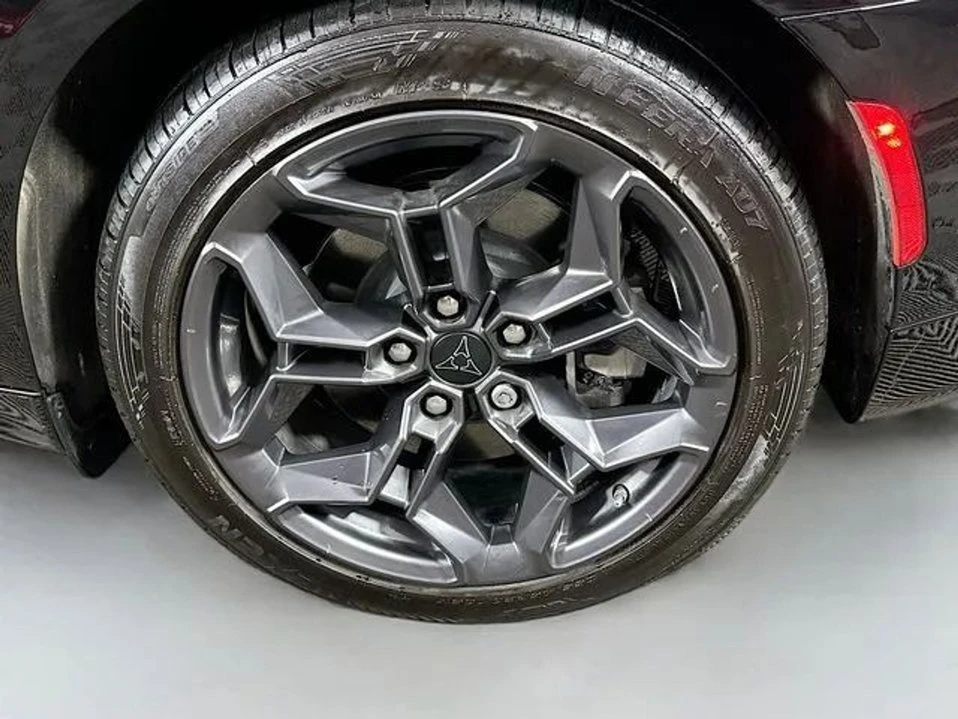 2025 Dodge Charger 8th Gen - Image 16 of 20