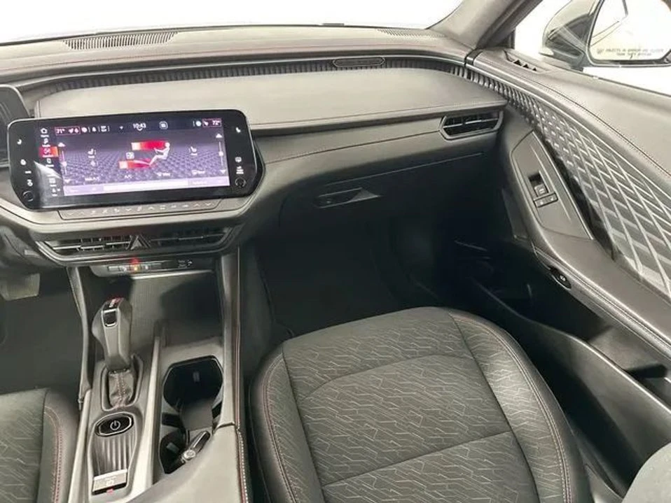 2025 Dodge Charger 8th Gen - Image 11 of 20