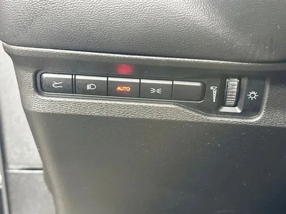 2025 Dodge Charger 8th Gen - Image 5 of 20