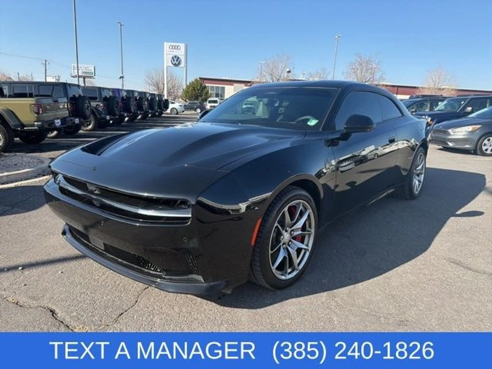 2025 Dodge Charger 8th Gen - Image 16 of 20