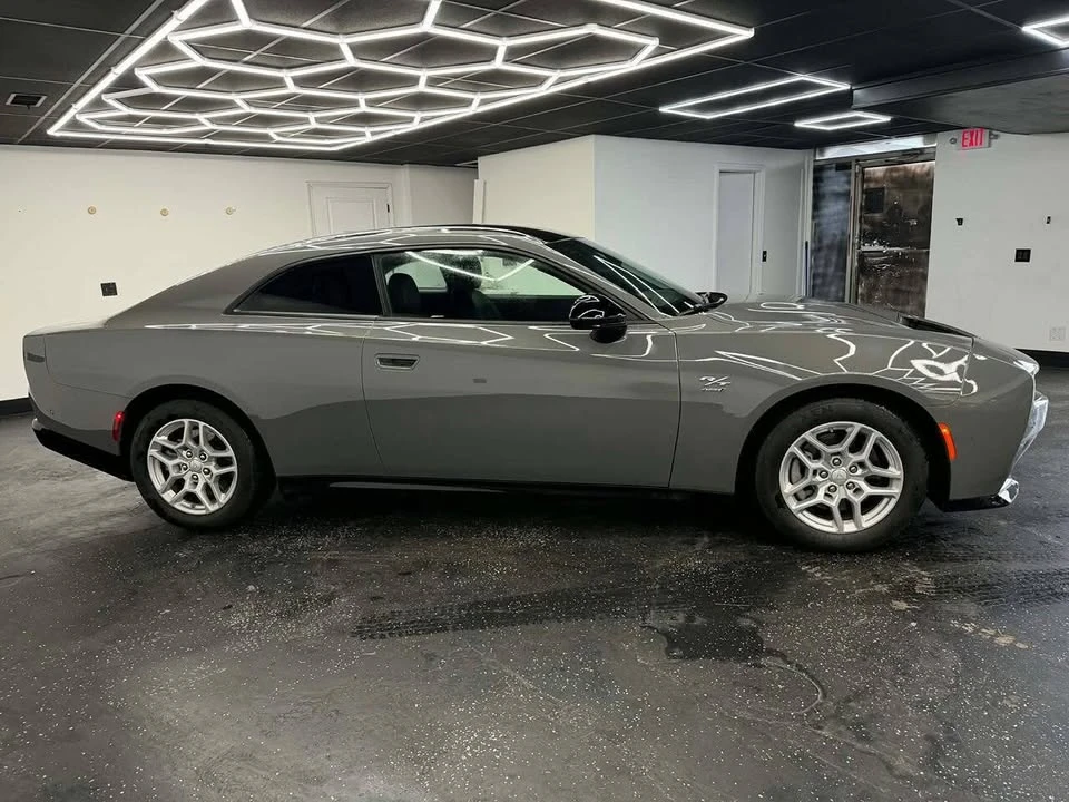 2025 Dodge Charger 8th Gen - Image 3 of 15
