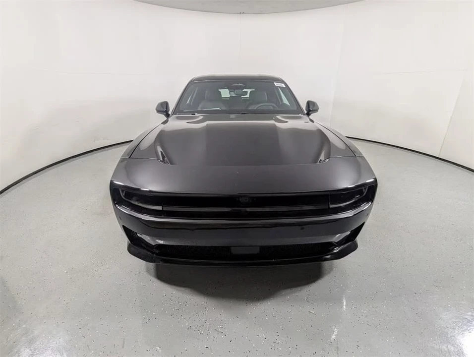 2025 Dodge Charger 8th Gen - Image 2 of 13