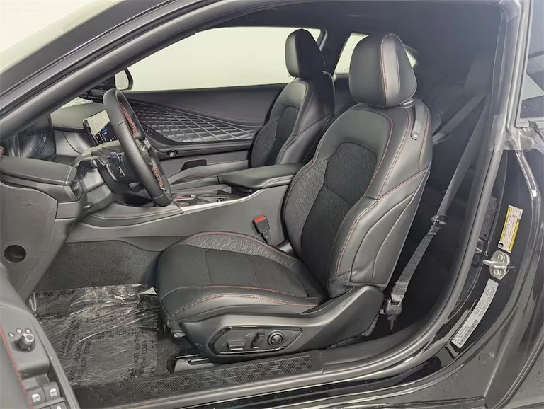 2025 Dodge Charger 8th Gen - Image 7 of 13