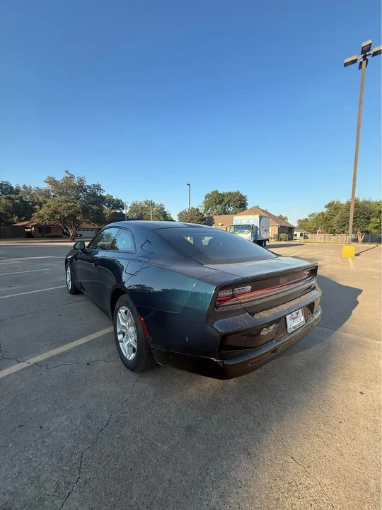 2025 Dodge Charger 8th Gen - Image 4 of 6