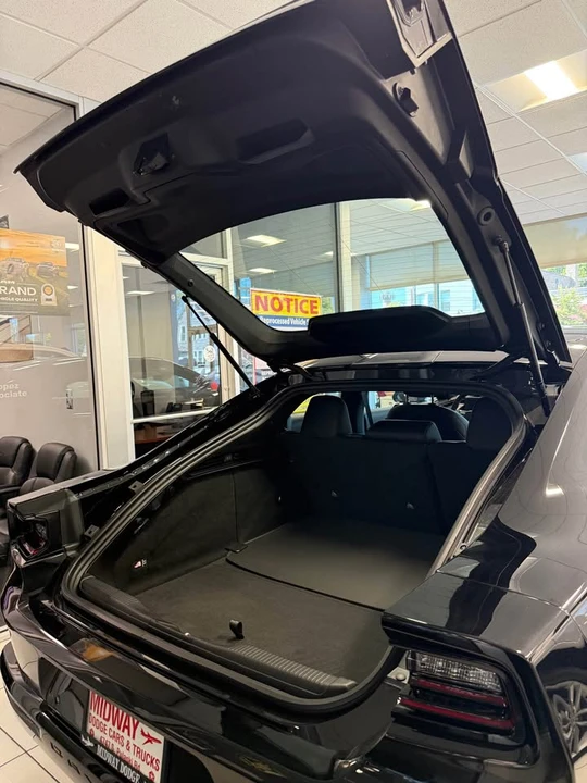 2025 Dodge Charger 8th Gen - Image 13 of 15