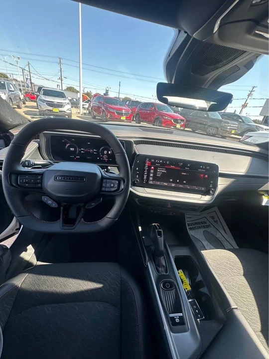 2025 Dodge Charger 8th Gen - Image 5 of 5