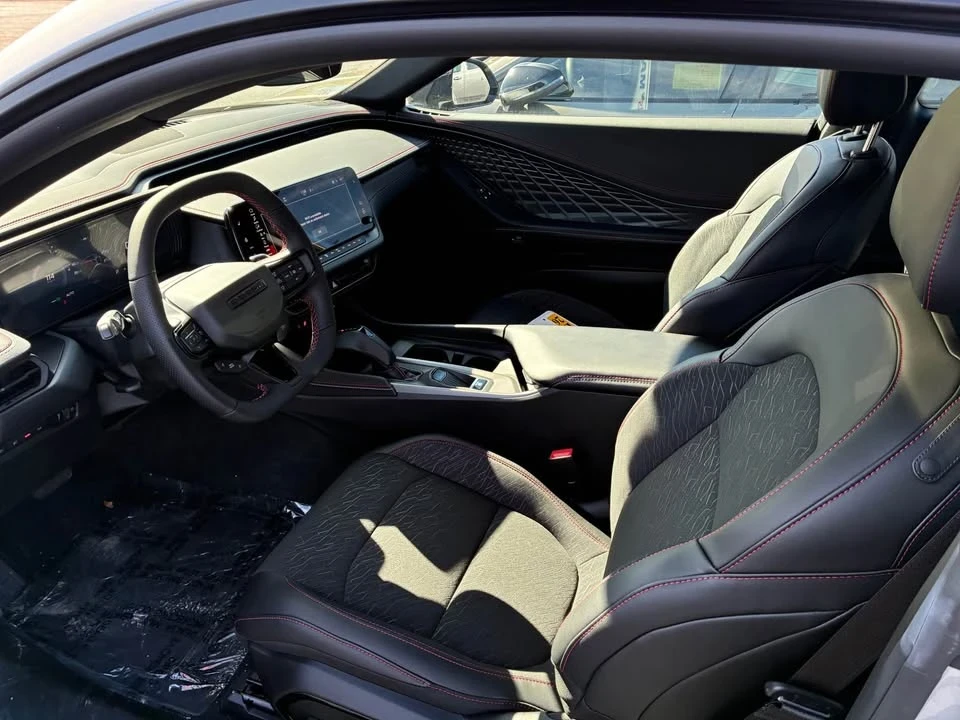 2025 Dodge Charger 8th Gen - Image 6 of 12