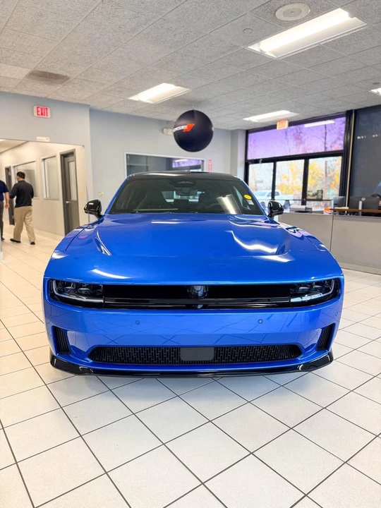 2025 Dodge Charger 8th Gen - Image 2 of 11