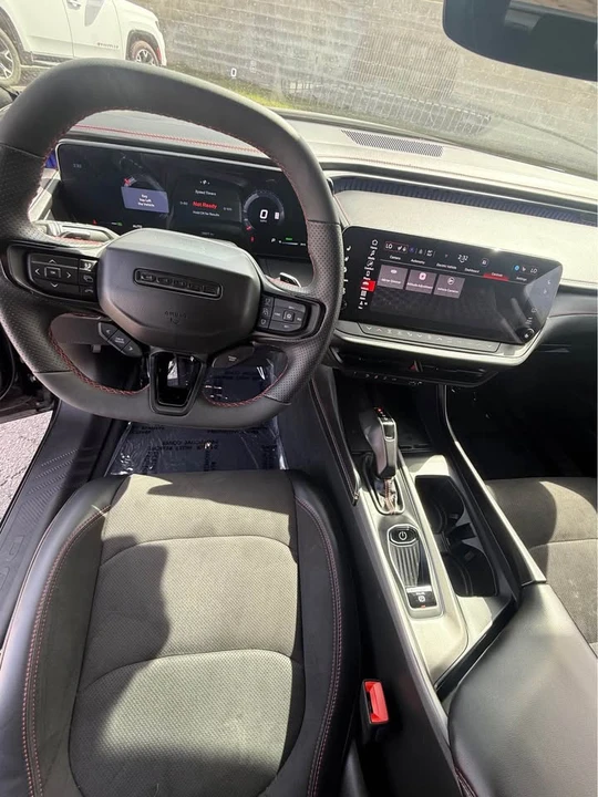 2025 Dodge Charger 8th Gen - Image 11 of 13