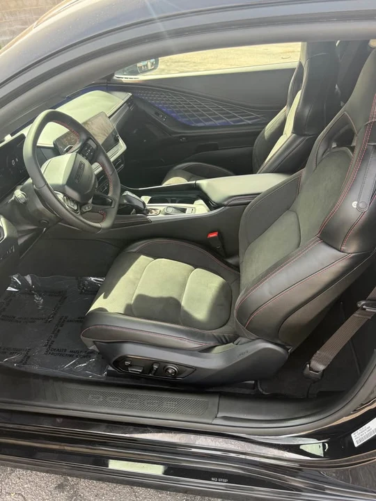 2025 Dodge Charger 8th Gen - Image 10 of 13